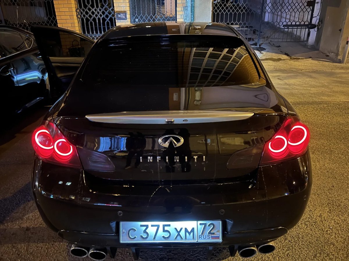 Задние фонари Инфинити g25