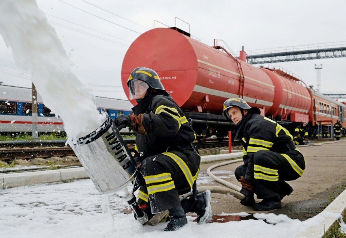 Пожарный на пожарном поезде