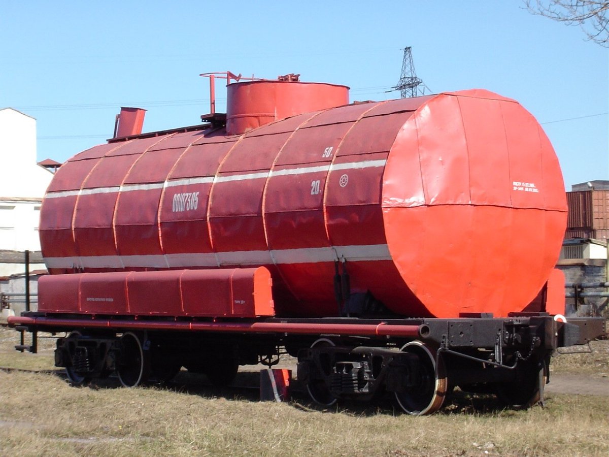 Цистерна пожарного поезда 15-740-04