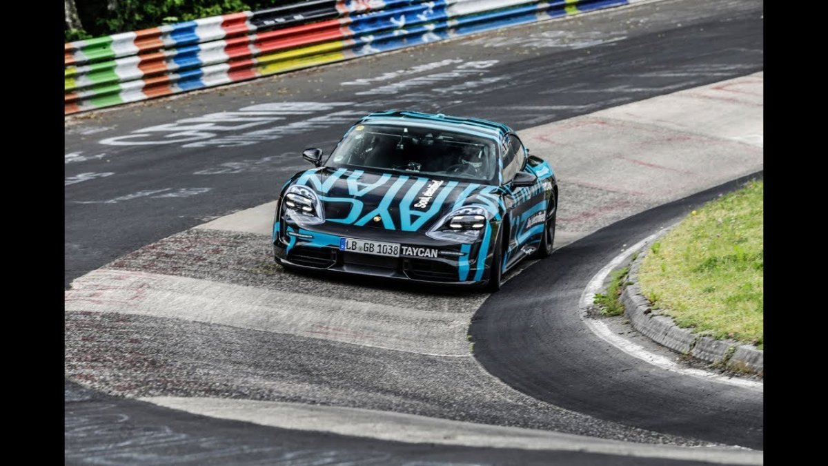 Нюрбургринг рекорд Тайкан