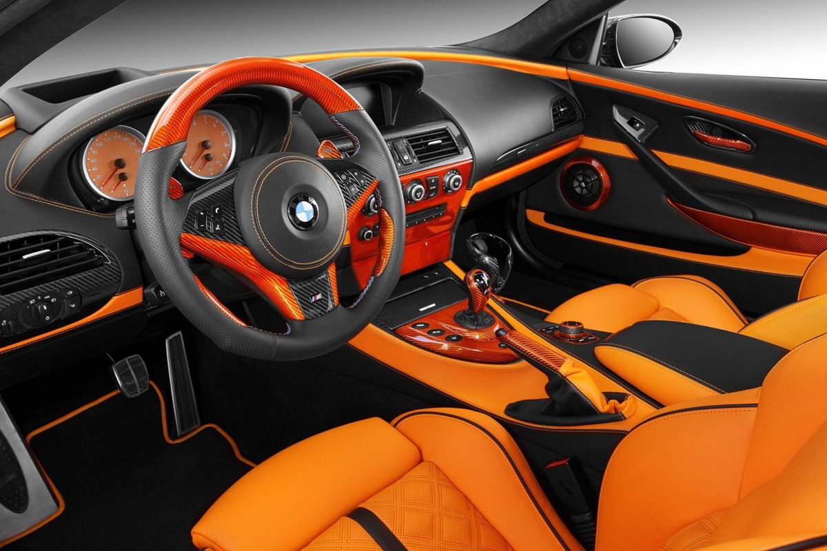 BMW m6 Orange