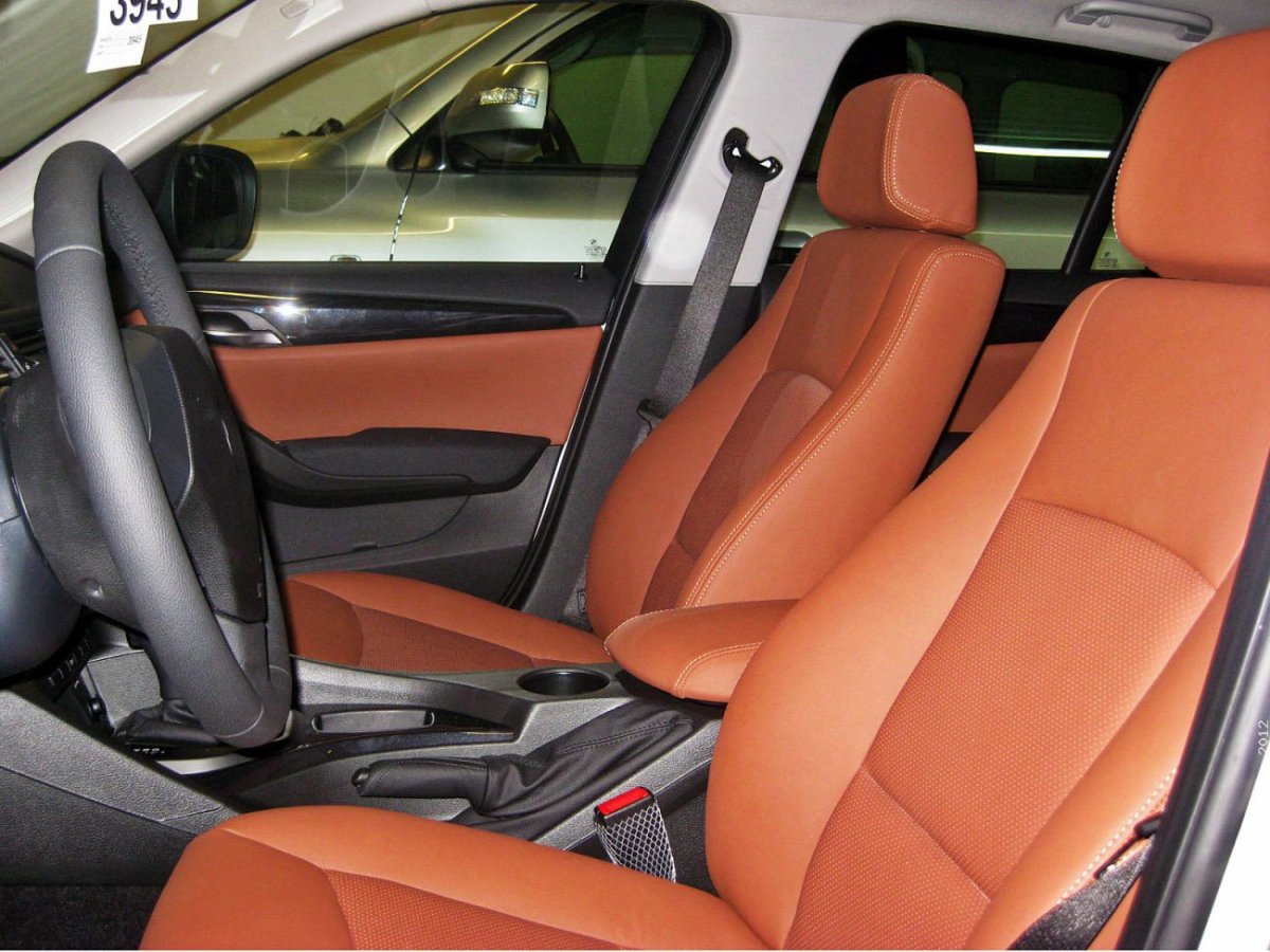 БМВ х3 красная кожа