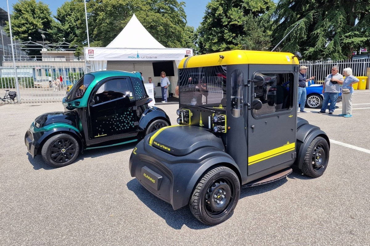 Городской электромобиль