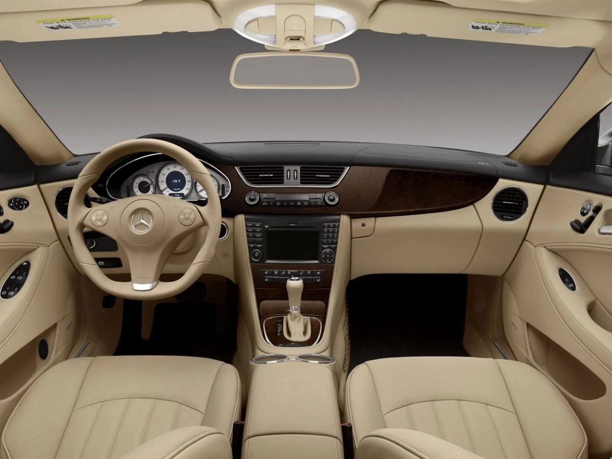 Mercedes Benz CLS 2011