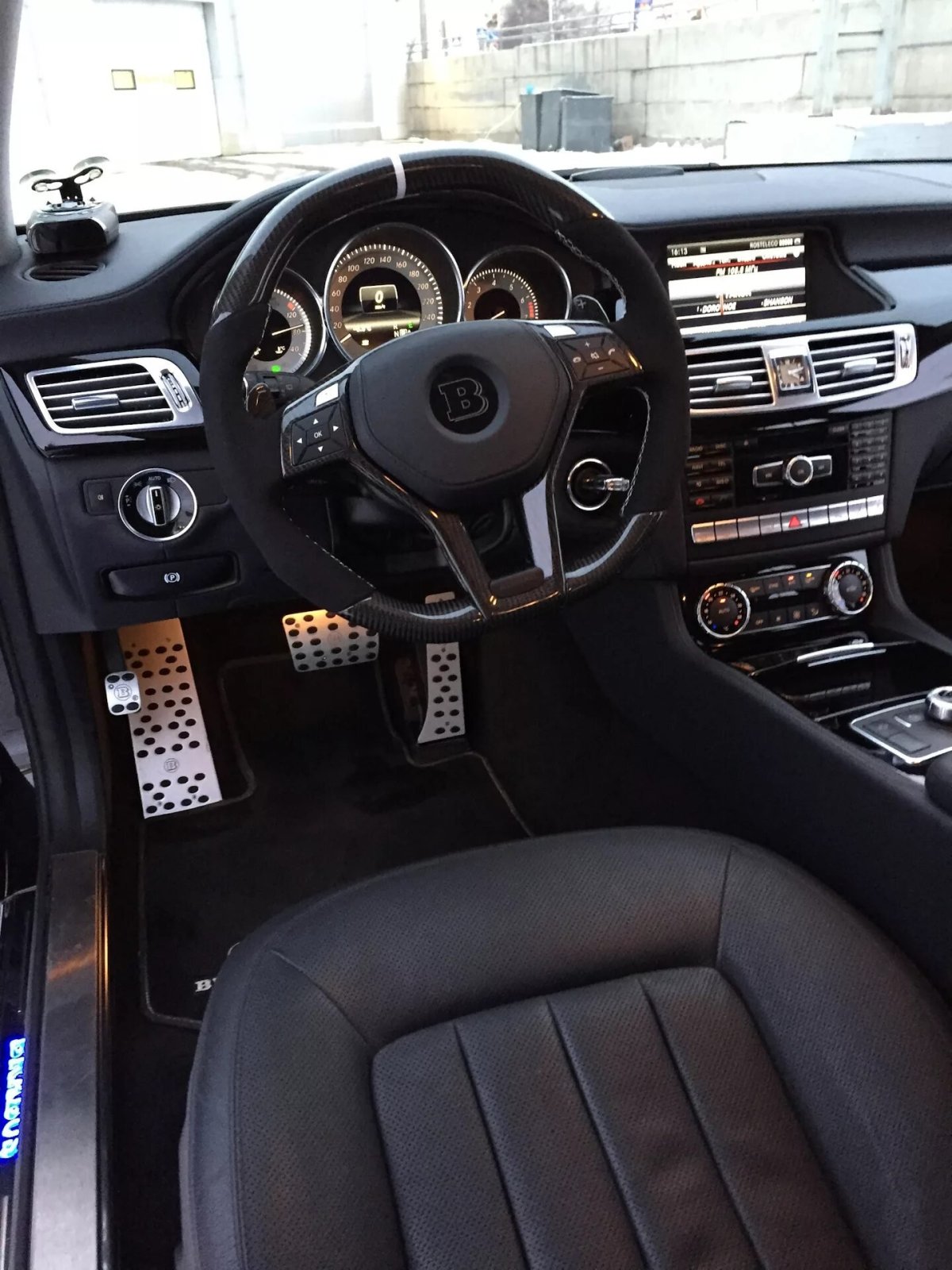 Мерседес CLS 63 Брабус салон