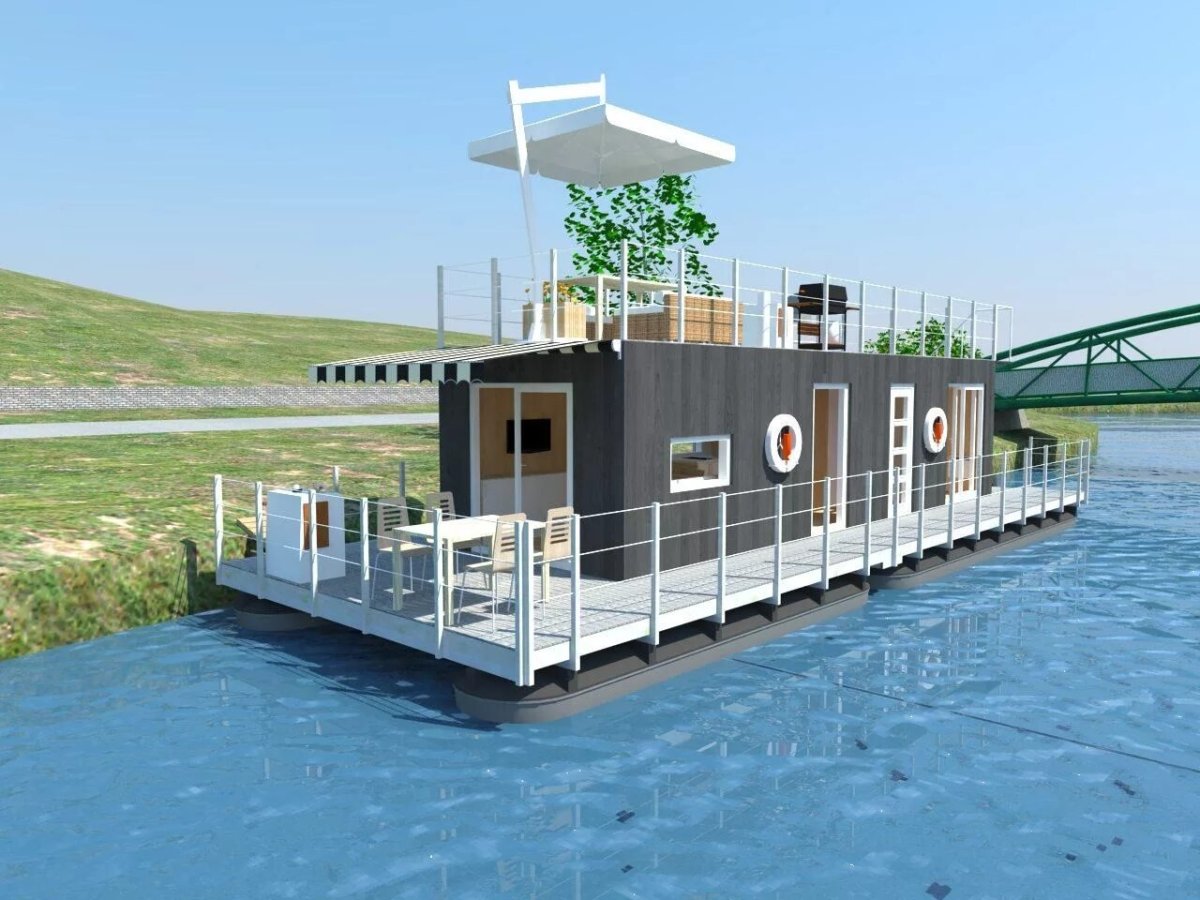 Речной катер хаусбот