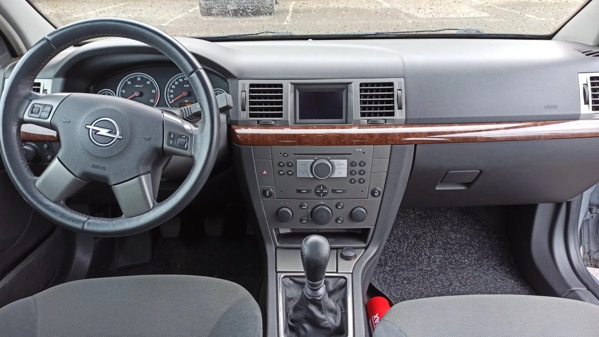 Опель Вектра 2005