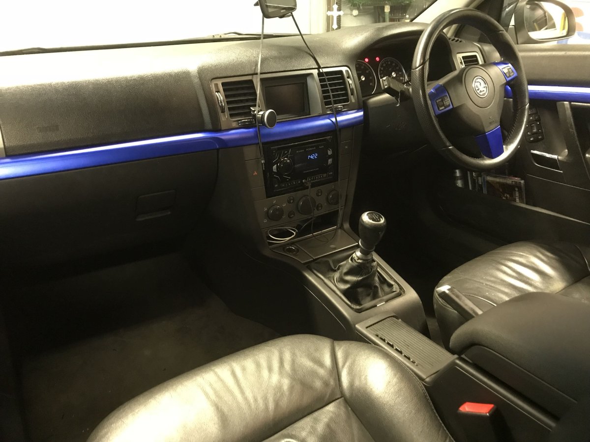 Opel Vectra OPC салон