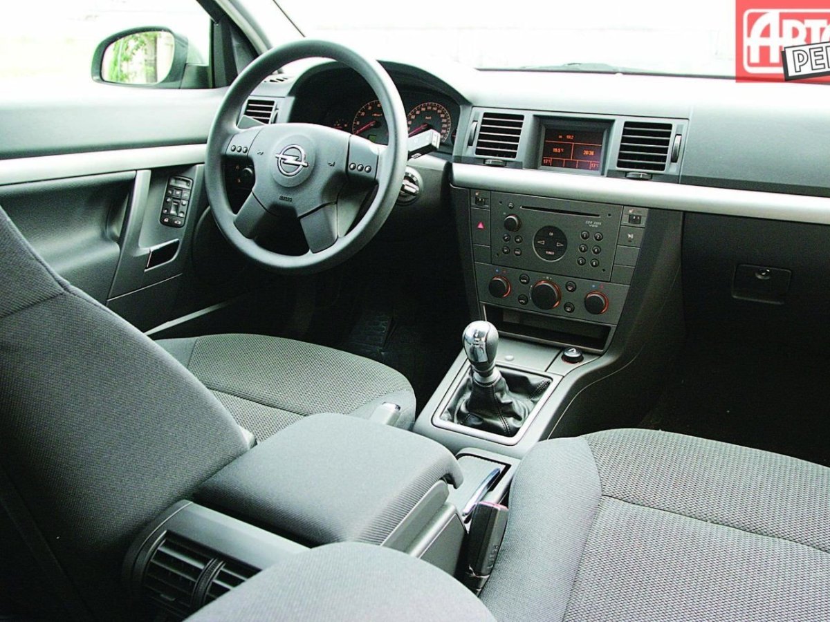 Opel Vectra 2002 салон