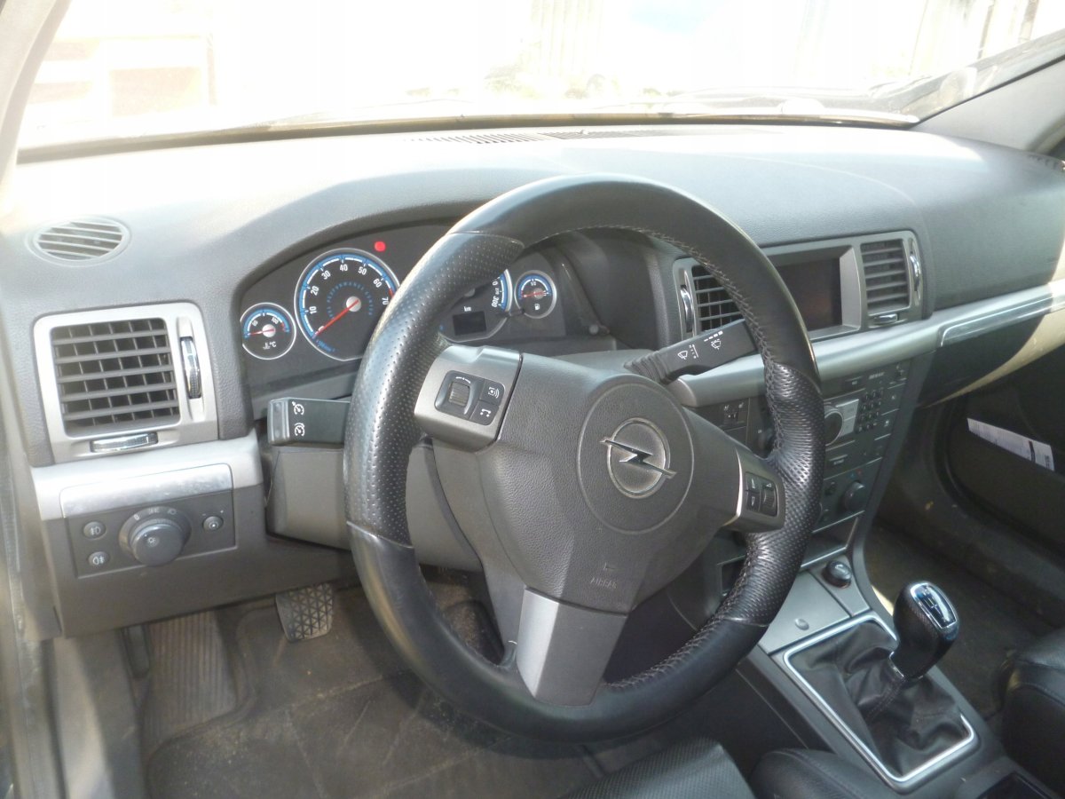 Opel Vectra c Торпедо