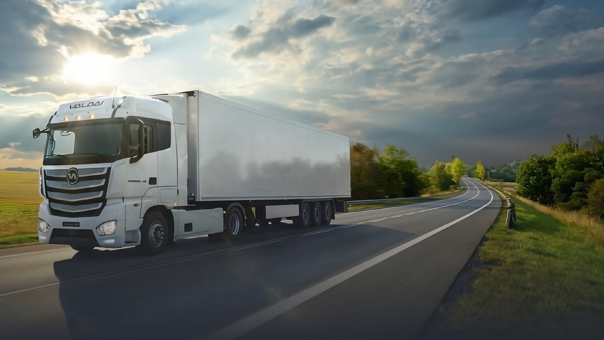 Валдай 45 тягач