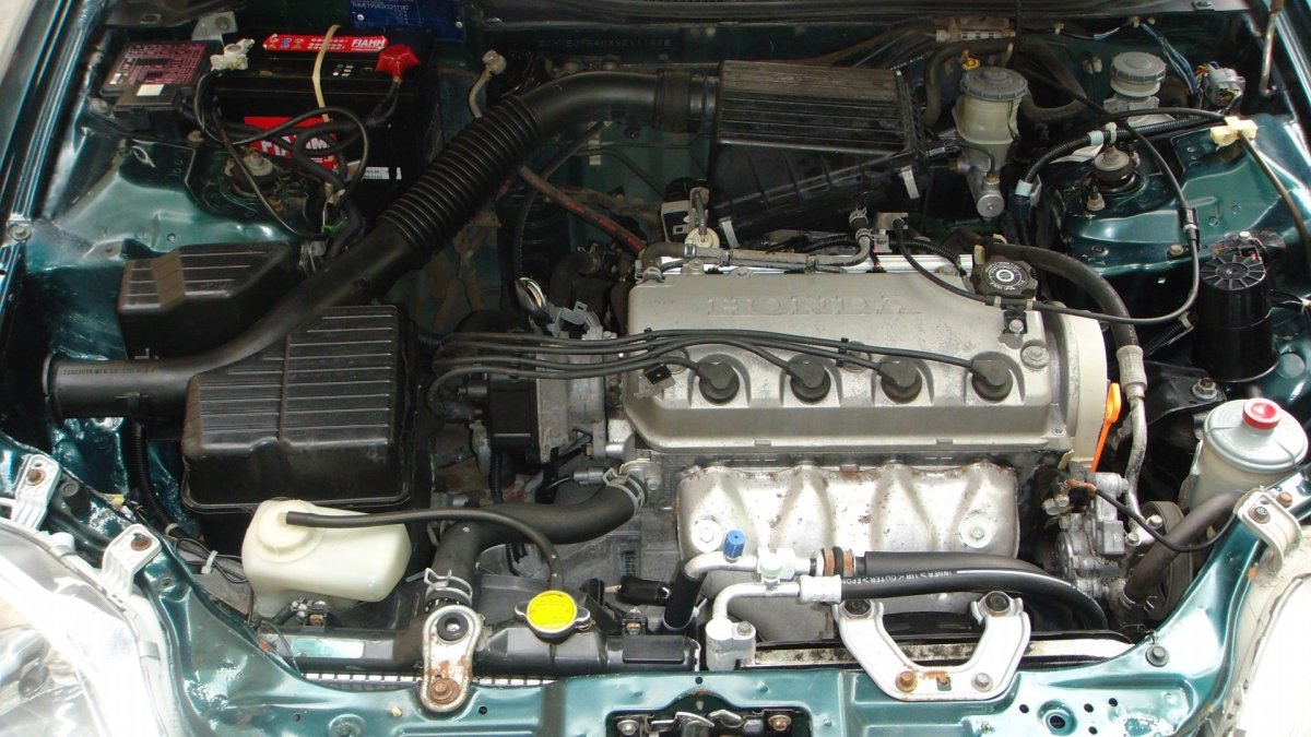 Хонда Цивик 2000 под капотом