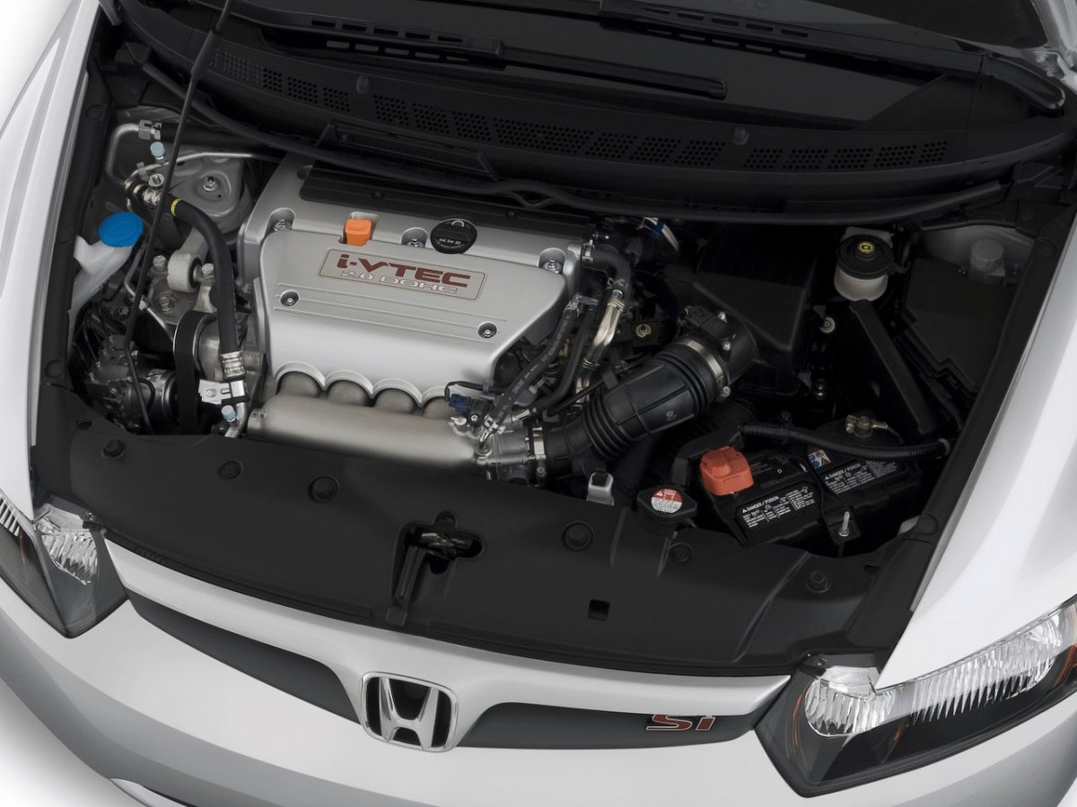 Хонда Civic 2007 под капотом