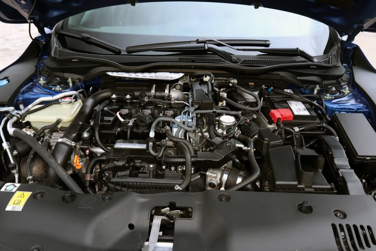 Хонда Цивик 10 под капотом