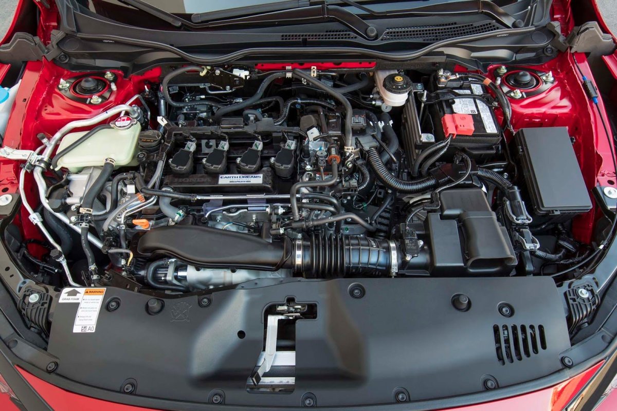 Цивик 4д моторный отсек