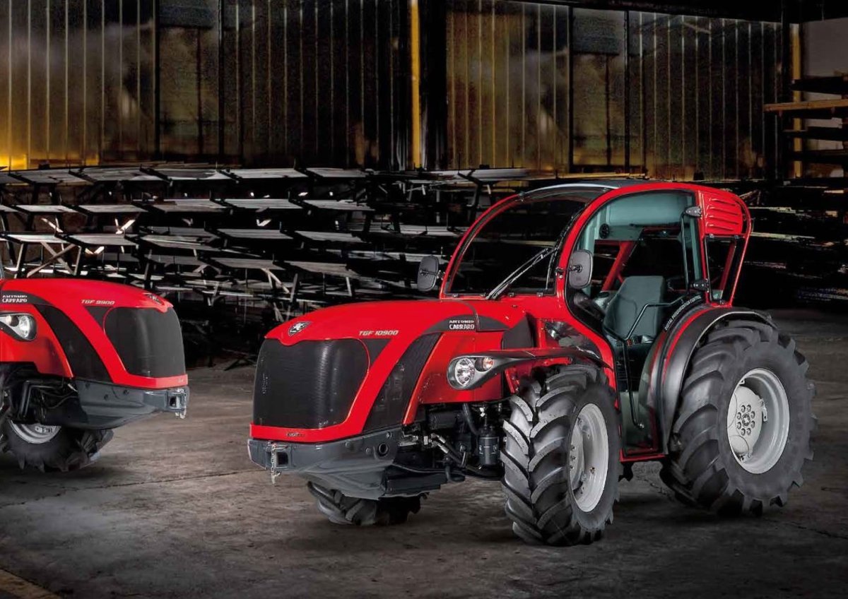 Трактор Антонио Карраро 9800