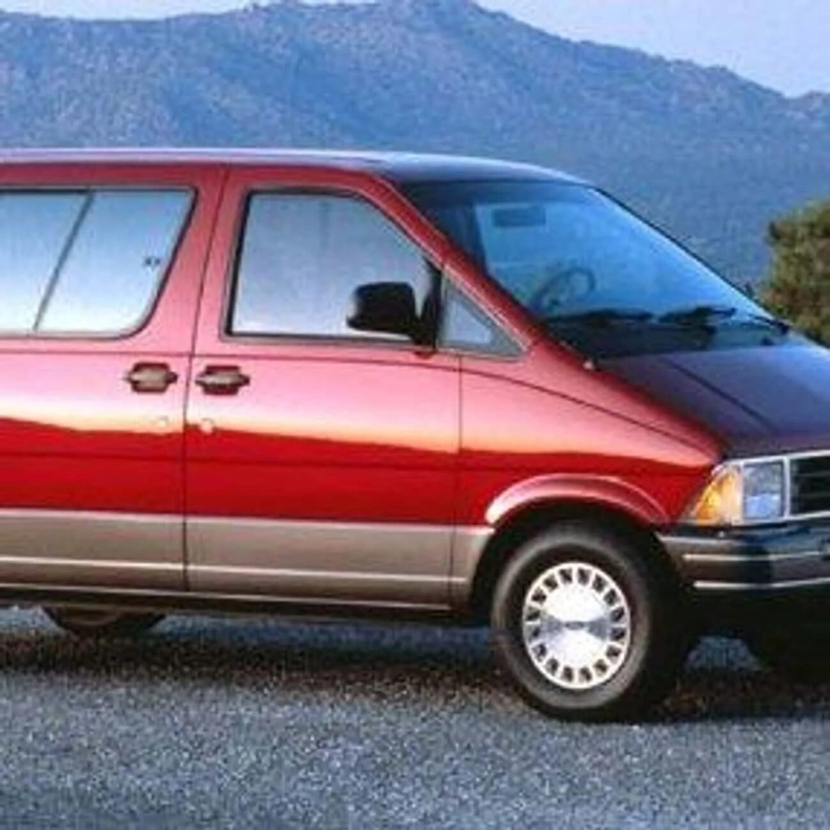 Минивэн Форд Аэростар