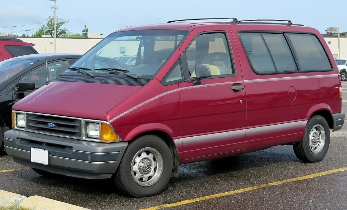 Ford Aerostar 1990