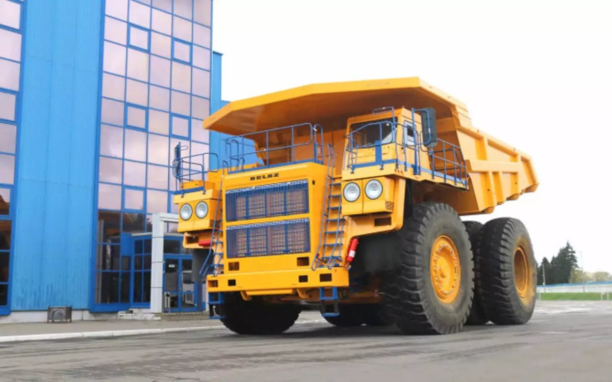 БЕЛАЗ карьерный самосвал
