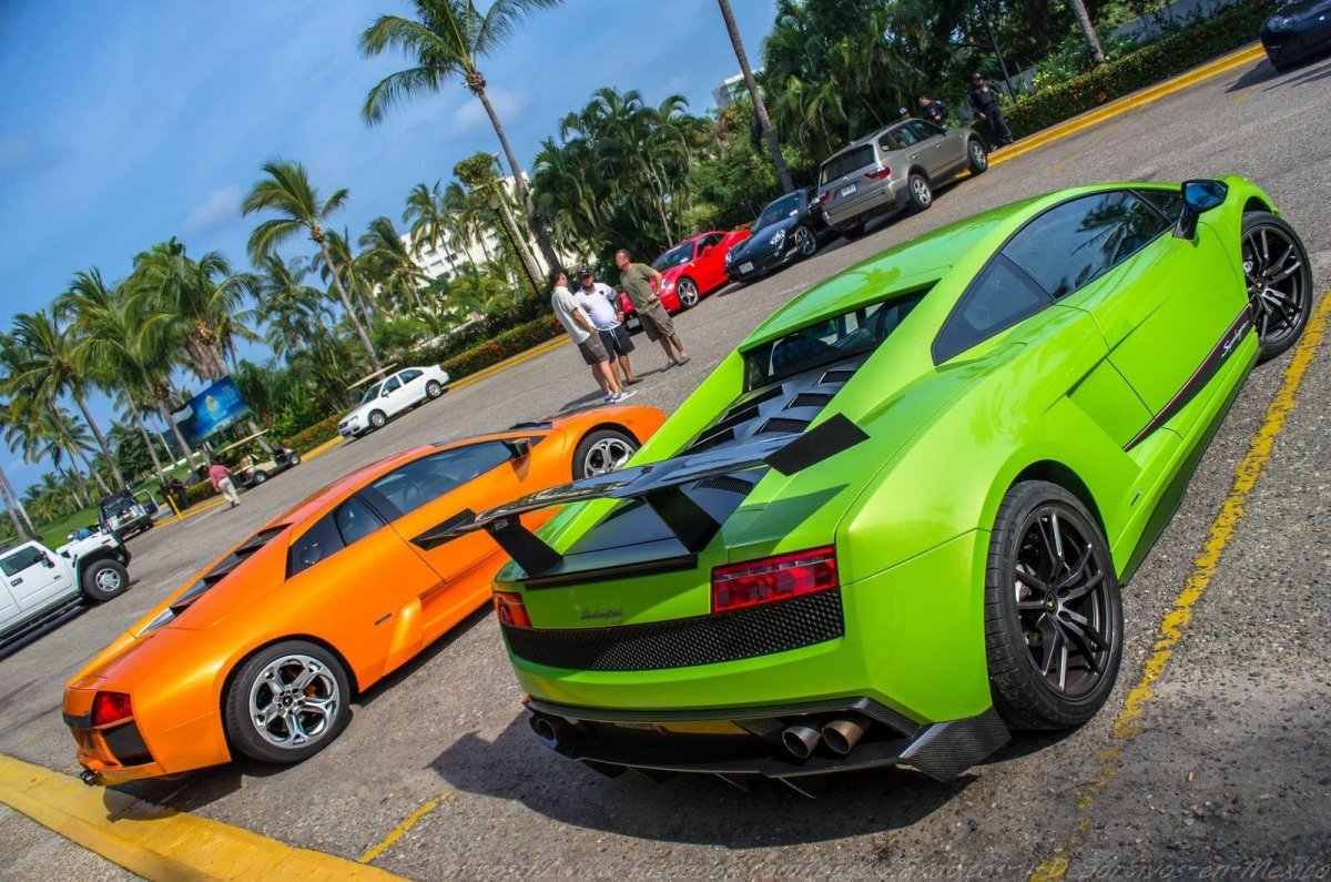 Ламборгини Кентро