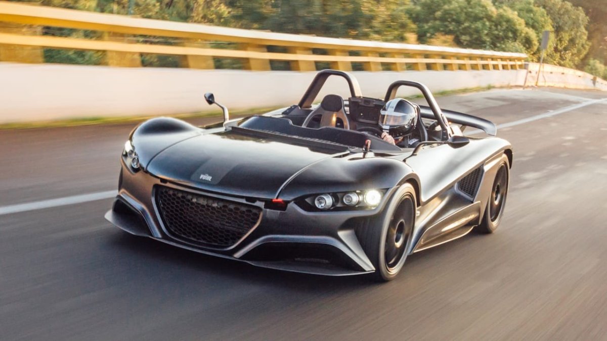 Суперкар Vuhl 05rr