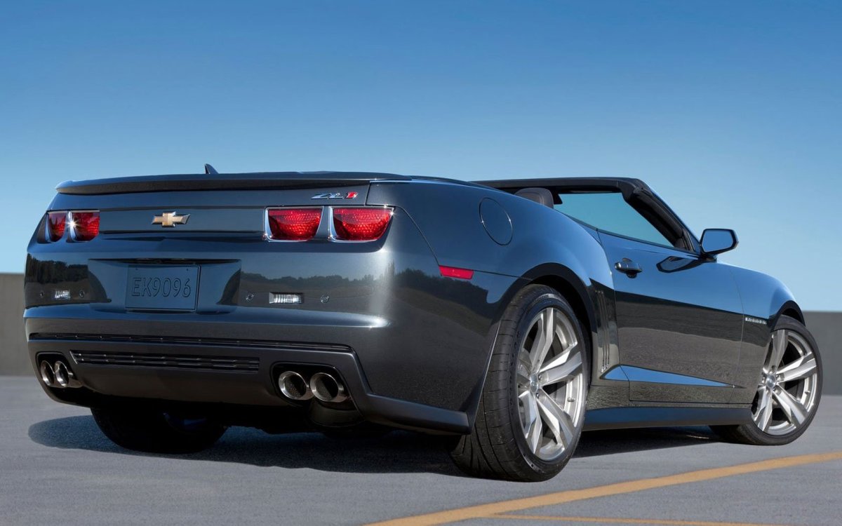 Chevrolet Camaro zl1 2011