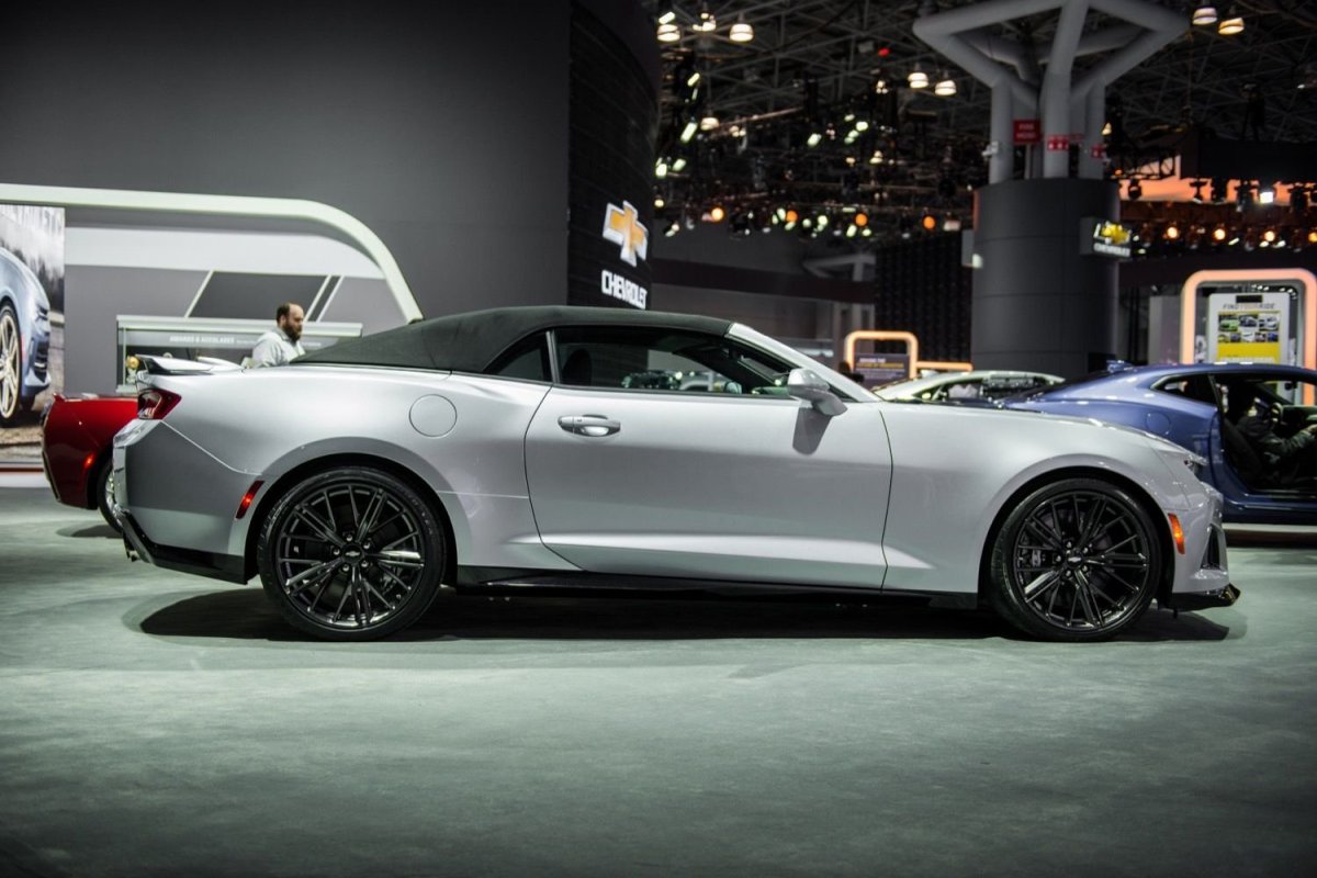 Chevrolet Camaro 2017 кабриолет