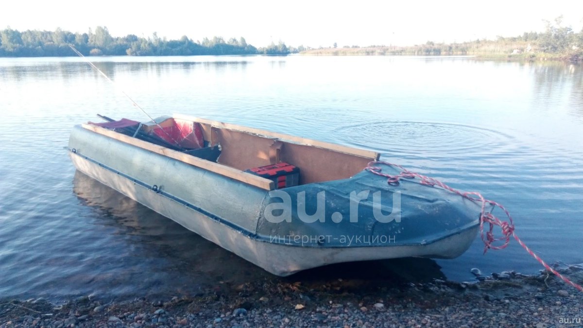 Лодка Мираж