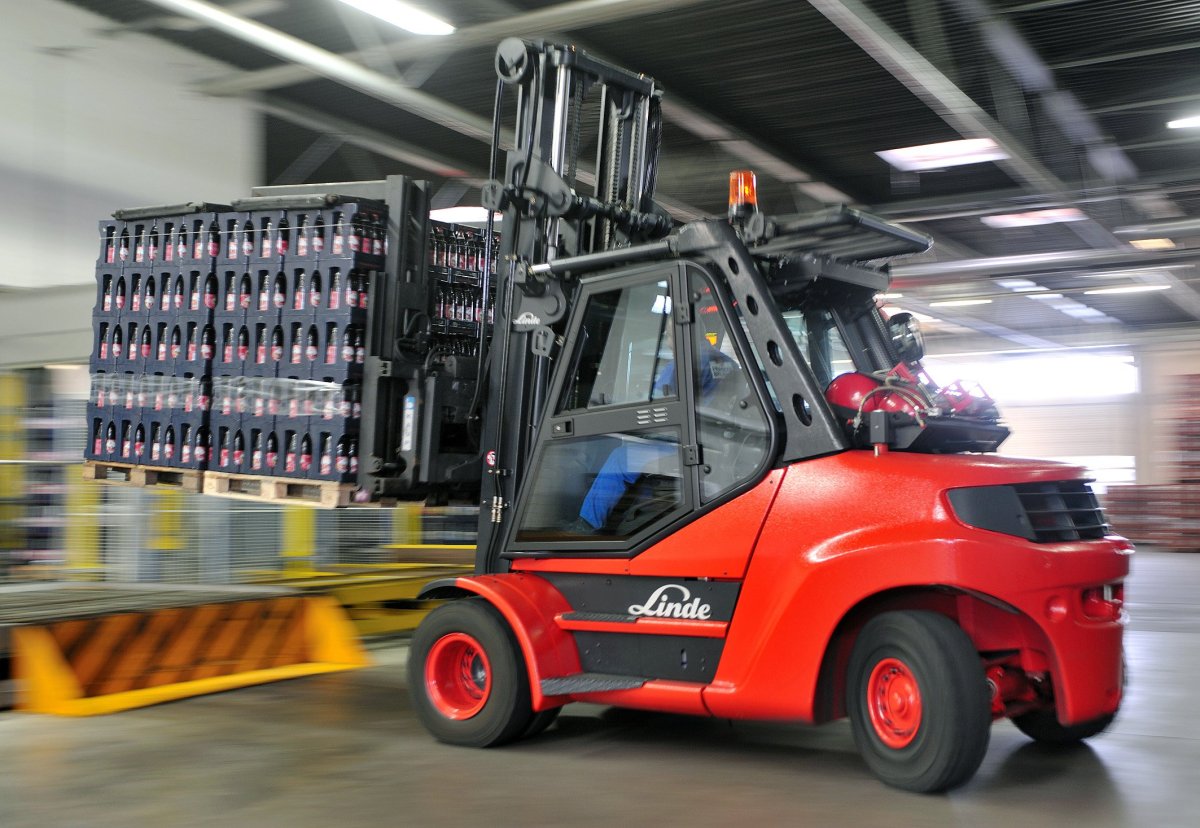 Вилочный электропогрузчик x18k Linde