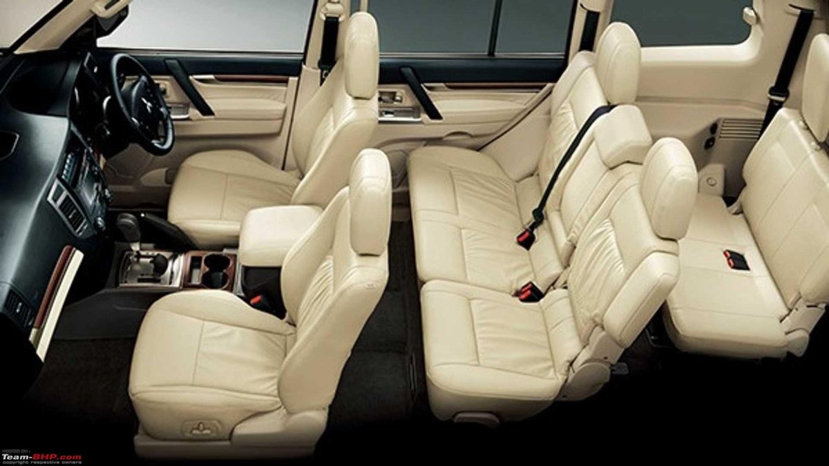 Митсубиси Паджеро 4 белый салон