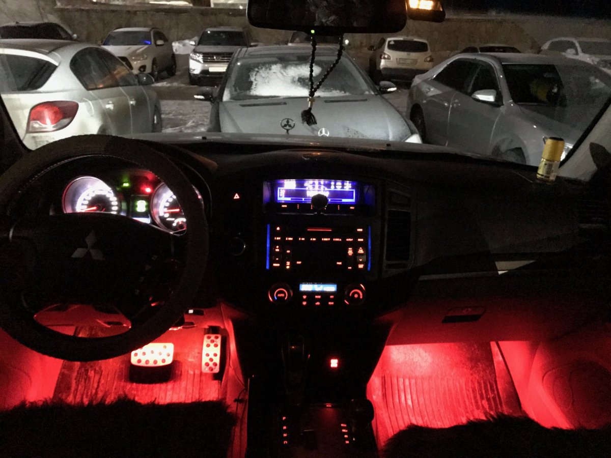 Подсветка салона Паджеро 4