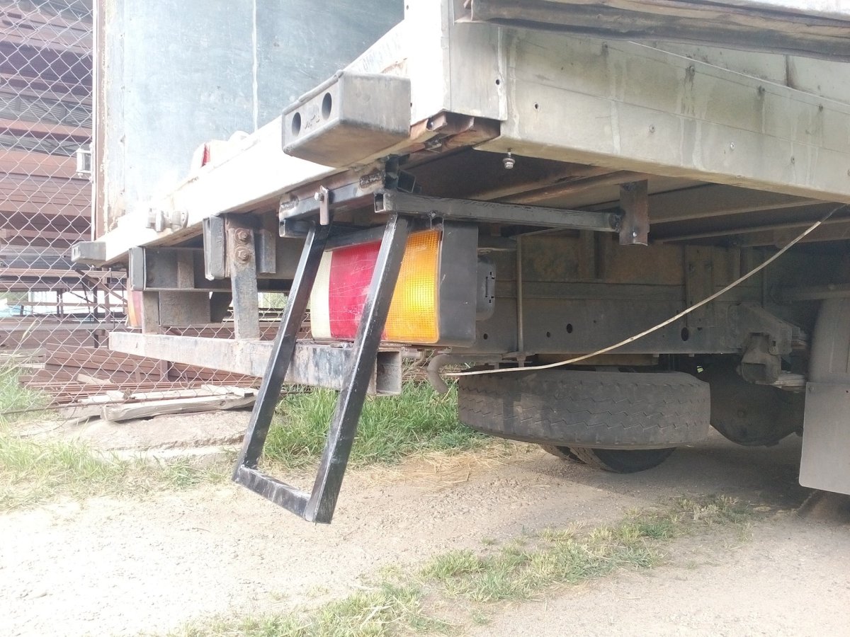 Подножка для будки Газель