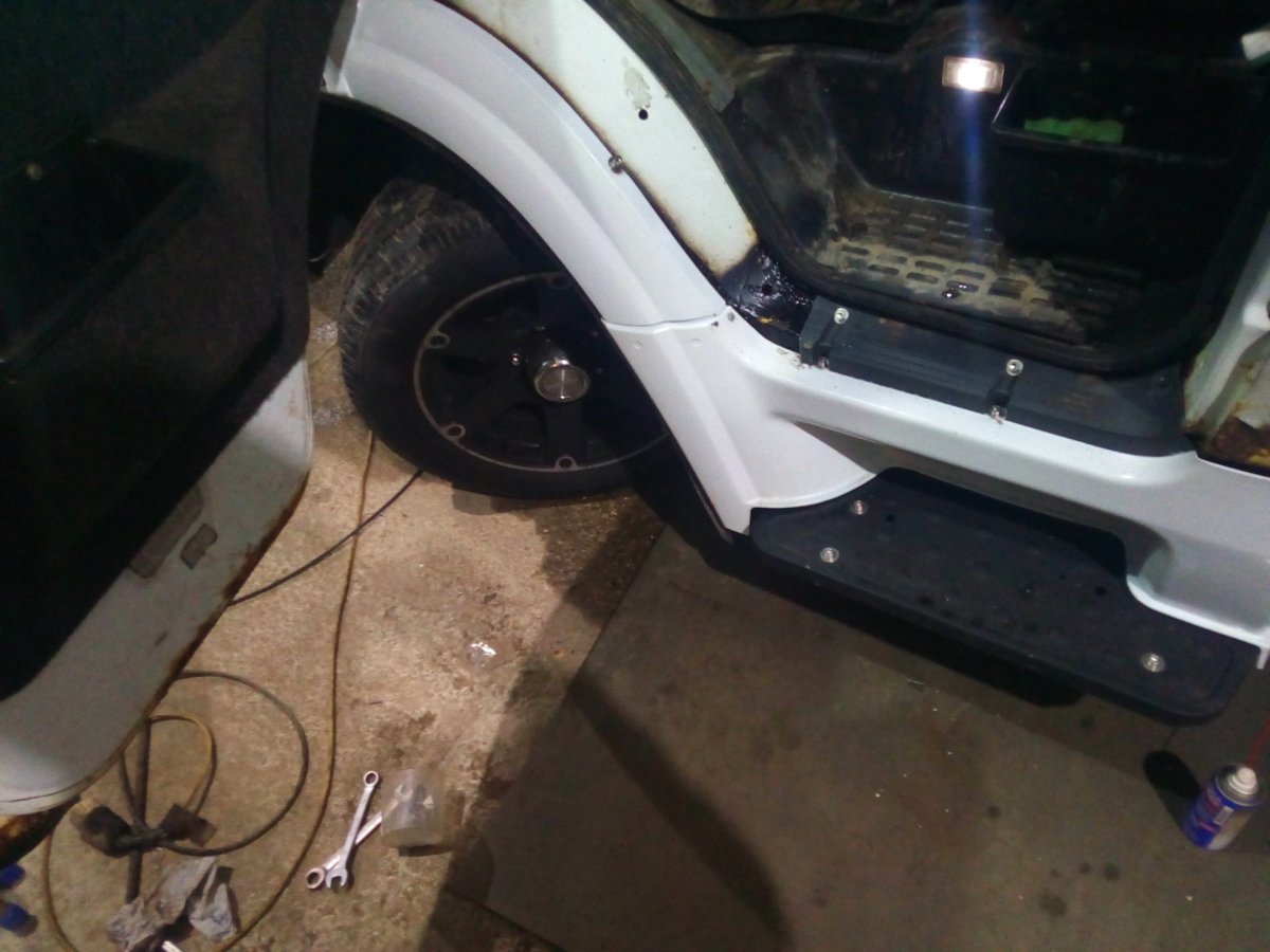 Подножка от Валдая на Газель 3302