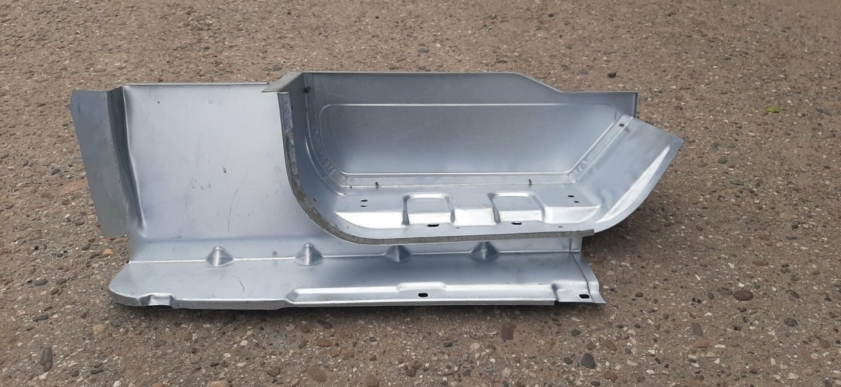 Подножка Газель 3302 левая