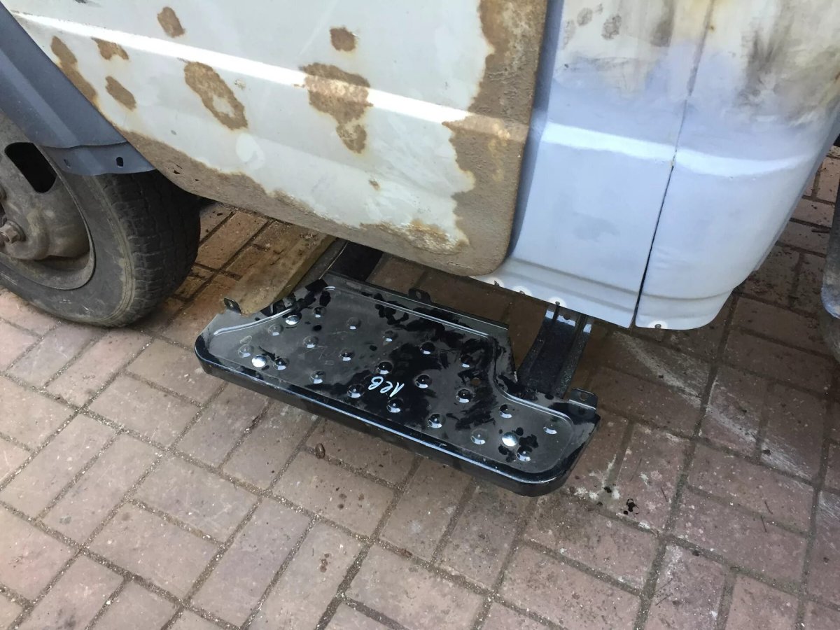 Выдвижная подножка Газель Некст