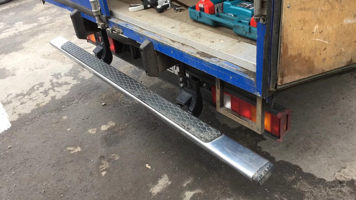 Задний отбойник на Газель 3302