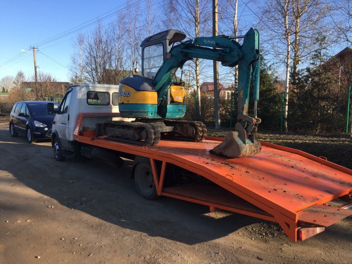 Погрузка мини экскаватора в Газель