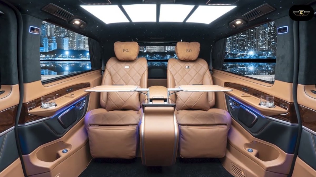 Mercedes v class 2023 салон