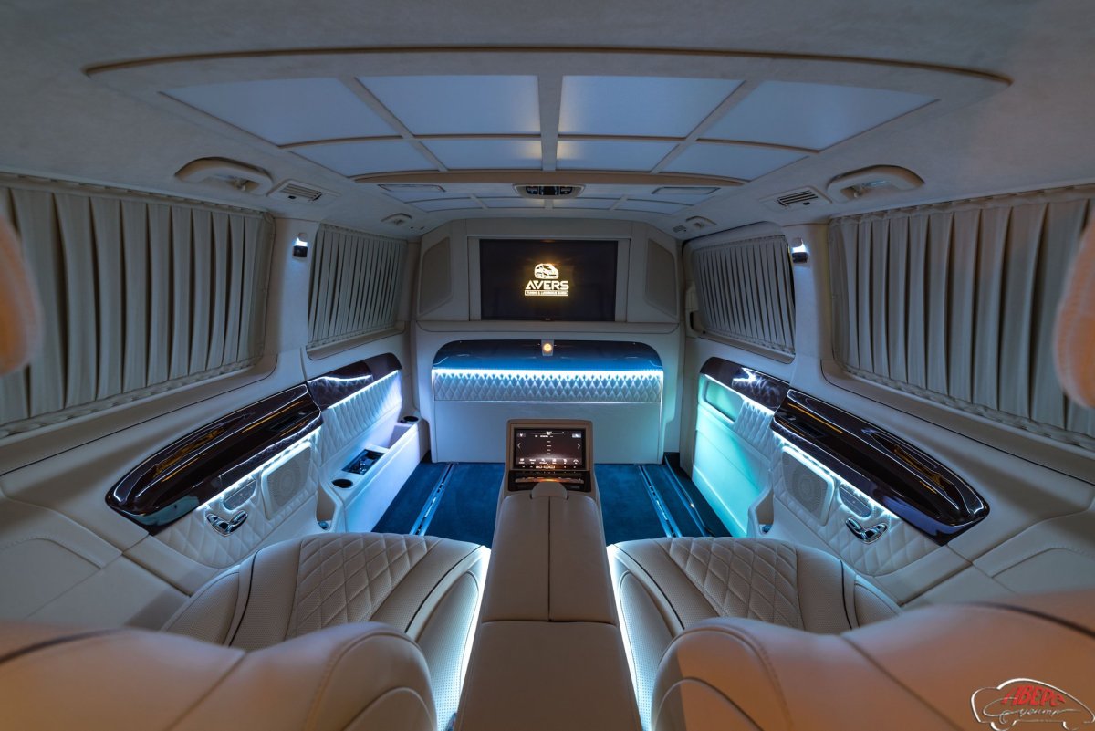 Mercedes Benz v class Maybach