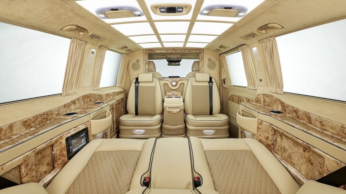 Mercedes Benz v class 2023