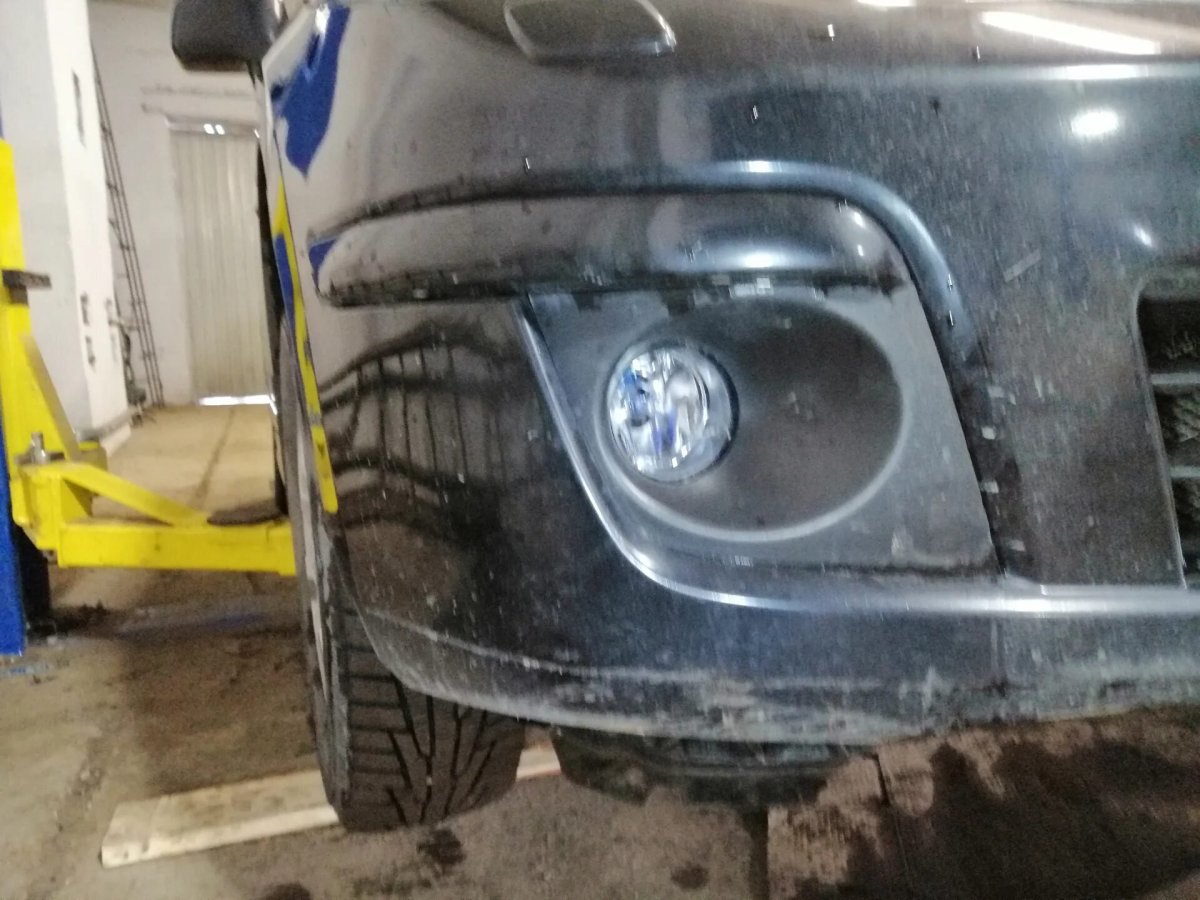 Установка ПТФ от Приоры на Ниссан Тиида