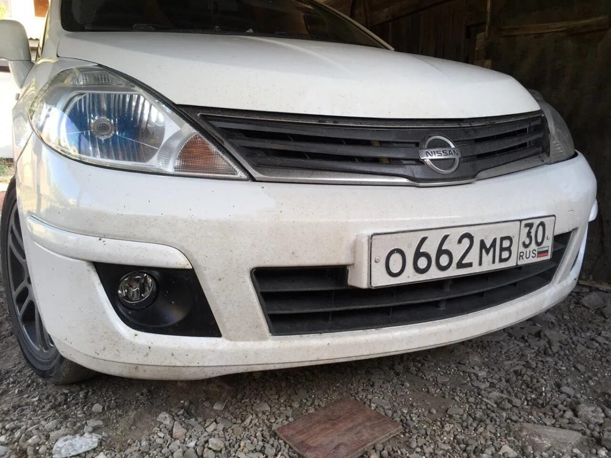 Противотуманные фары Тиида