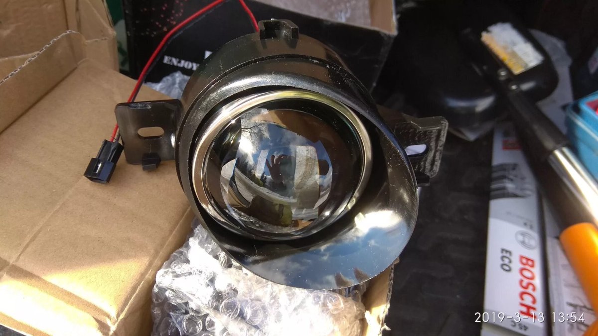 Линзы в ПТФ Nissan Teana j32