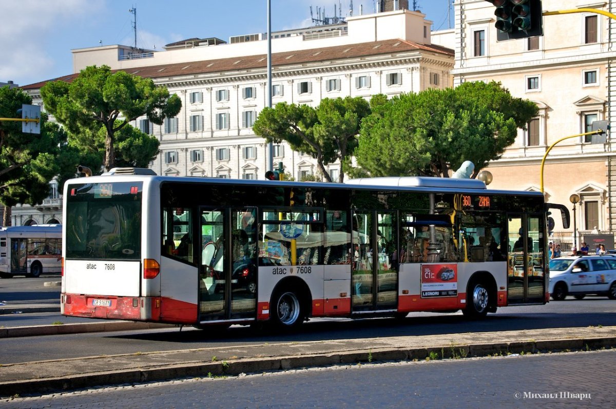 Автобусы Рима