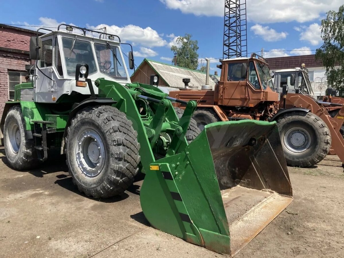 Купить фронтальный погрузчик т 150 бу на авито