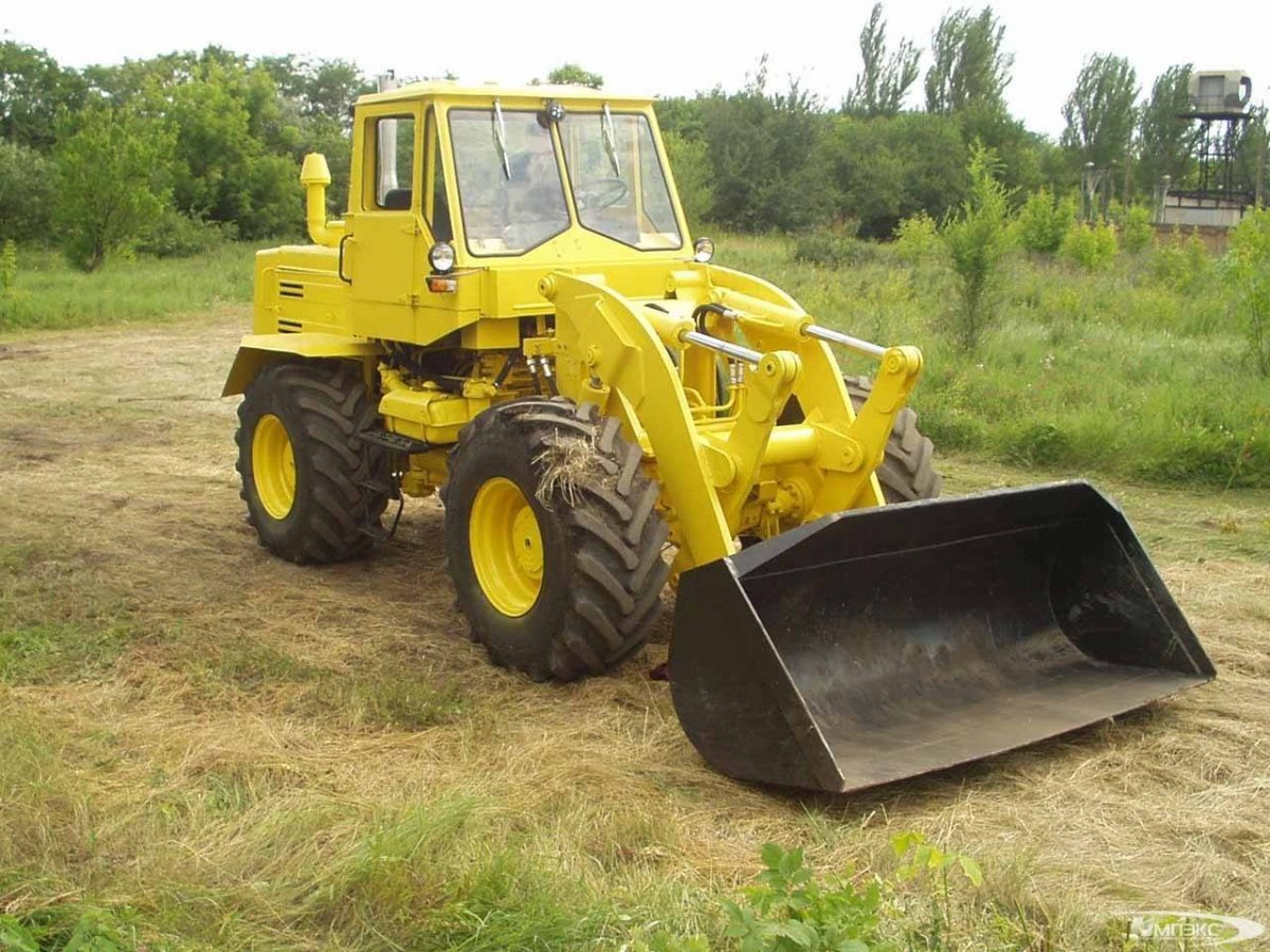 Фронтальный погрузчик Амкодор то-30