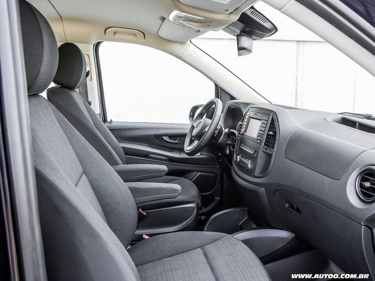 Мерседес Вито 2014 года салон