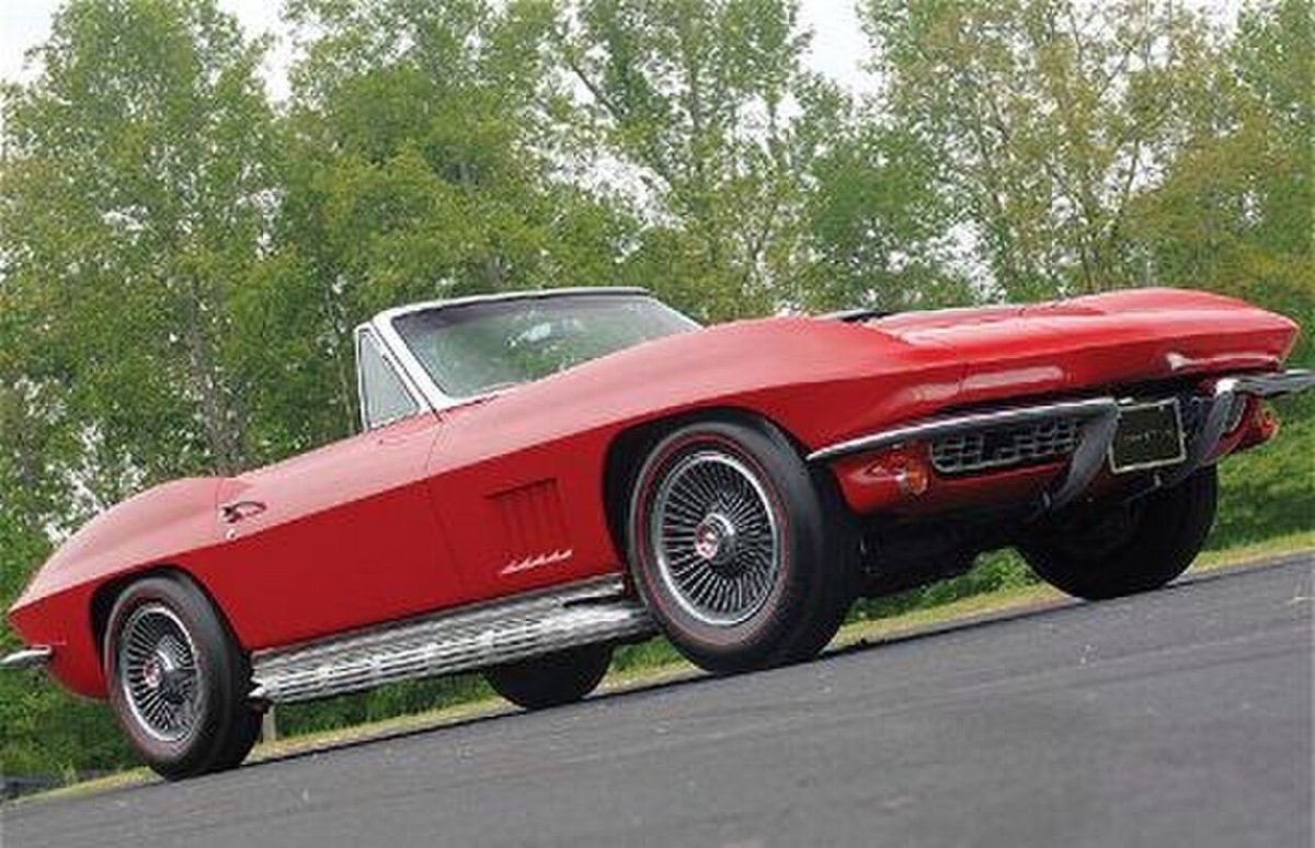 Chevy Corvette с откидным верхом Stingray 1967 года