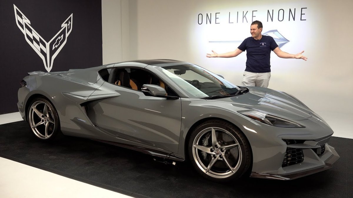 Chevrolet Corvette 2024