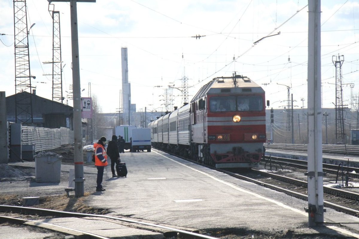 Станция Серов